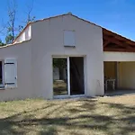 5 Pieces 10 Couchages Pierre D'oleron Spo000-1011 Villa