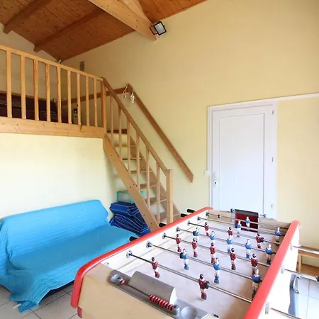 5 Pieces 10 Couchages Pierre D'oleron Spo000-1011 Villa *