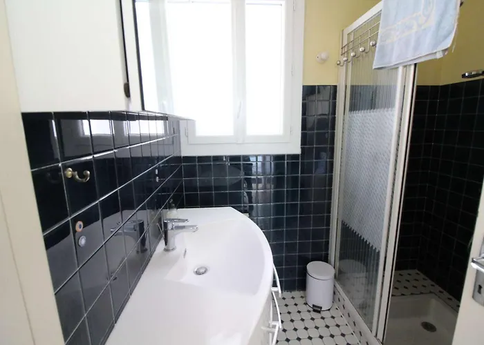 Villa 5 Pieces 10 Couchages Pierre D'oleron Spo000-1011